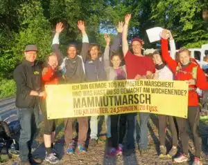 Mammutmarsch-Crew
